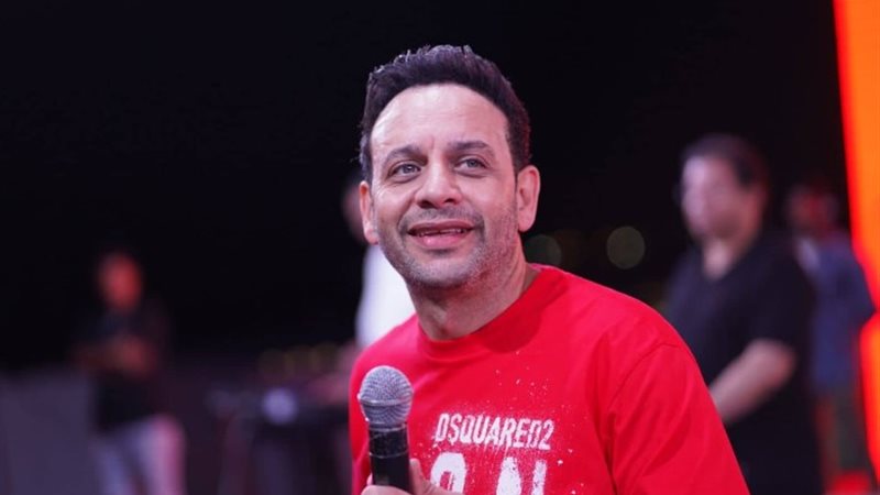 مصطفى قمر