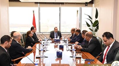 المستشار محمود فوزي يستقبل وفد حزب الشعب الجمهوري بالعاصمة الإدارية (صور)