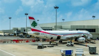 مطار بيروت يعلن إلغاء رحلاته من وإلى لبنان منذ صباح اليوم بسبب القصف والنزوح