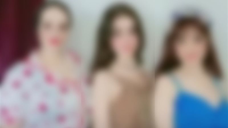 سيدة صفحة «وحش الكون» وابنتيها