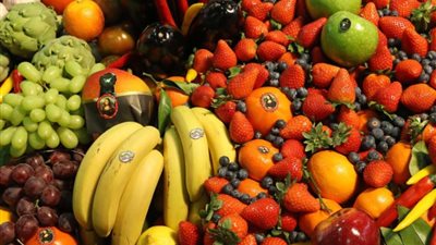 بتخفيضات 30%، شعبة الخضروات والفاكهة تتسلم 20 منفذًا تموينيًا لضخ منتجاتها اليوم