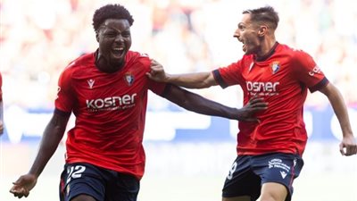 شاهد هدفي أوساسونا في مرمى برشلونة بالدوري الإسباني (فيديو)