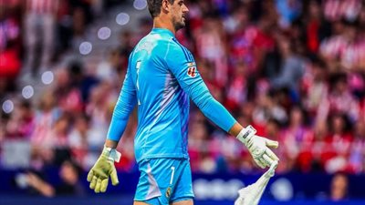 بعد توقف 10 دقائق، استئناف مباراة ريال مدريد وأتليتكو مدريد