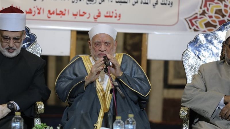 أحمد عمر هاشم في الأسبوع الدعوي