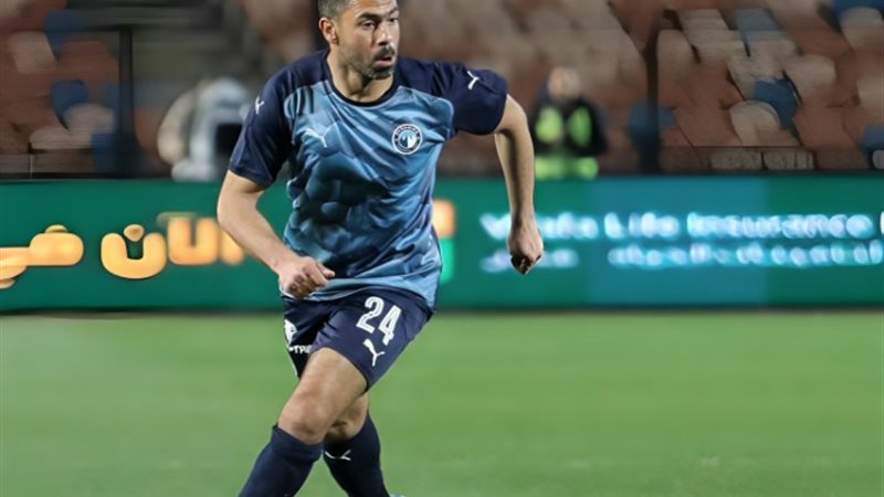 اللاعب أحمد فتحي