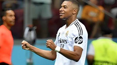 بعد تعافيه من الإصابة، مبابي يطير إلى فرنسا وسط ذهول عشاق ريال مدريد