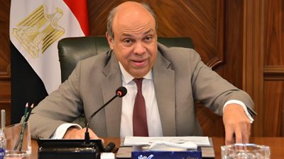 سامح الحفني: تعزيز التعاون المشترك مع الإمارات بمجال الطيران المدني
