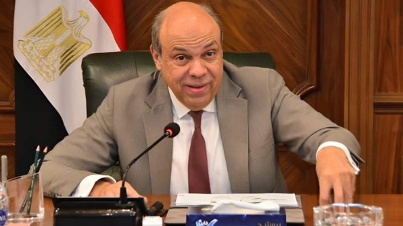 سامح الحنفي وزير الطيران