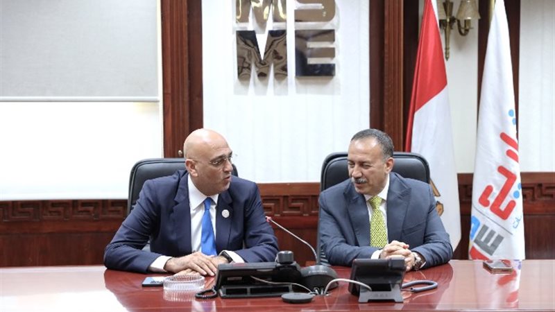 اللقاء