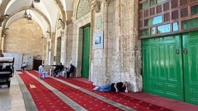 احتفالًا بالسنة العبرية، الاحتلال يمنع دخول المصلين «الأقصى» وسط اقتحامات المستوطنين