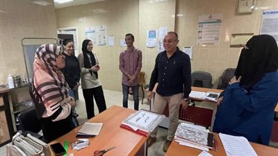 وكيل وزارة الصحة ببورسعيد يتفقد صيدلية تطعيمات الحجر الصحي