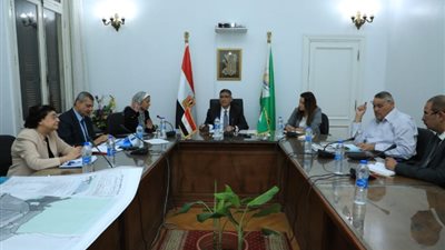 الجيزة تبحث مشروع تحديث المخطط الاستراتيجي والأحوزة العمرانية للمدن والقرى