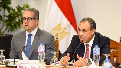 وزير الخارجية والهجرة يجتمع مع سفراء الدول الإفريقية المعتمدين لدى القاهرة