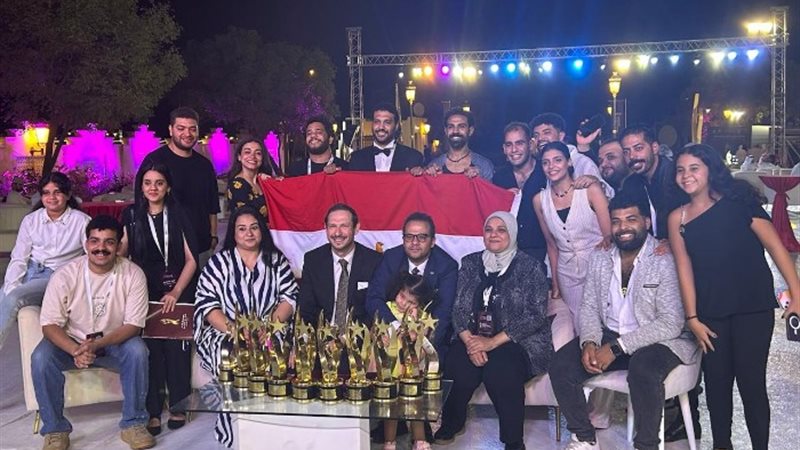 طلاب المعهد العالى للفنون المسرحية
