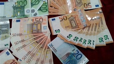 أسعار اليورو مقابل الجنيه المصري بمستهل تعاملات اليوم الأحد 13-10-2024
