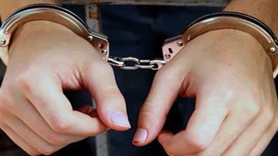 القبض على شخص أثناء محاولة سرقة سيارة ربع نقل بسوهاج
