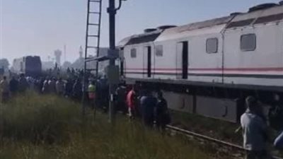 توقف حركة القطارات على خط القاهرة - أسوان بعد حادث المنيا