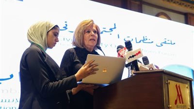 مشيرة خطاب: ثقافة حقوق الإنسان تشمل حماية الفئات الأولى بالرعاية