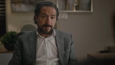 أكرم يحاول توريط ليلى في قضية تزوير في أحداث الحلقة 21 من «برغم القانون»