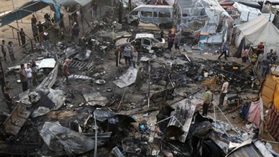 10 شهداء و40 مصابًا في قصف إسرائيلي على مركز توزيع المساعدات بمخيم جباليا