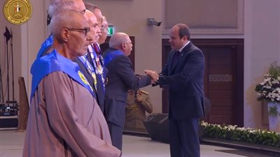 الرئيس السيسي لأبطال حرب أكتوبر: 