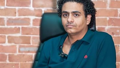 بسبب الكينج، محمد صلاح العزب يكشف لـ «الجمهور» أسباب تأجيل مسلسل «سفاح التجمع»
