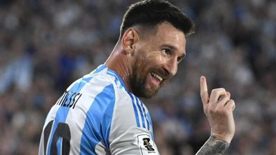 «هاتريك ميسي» يقود الأرجنتين للفوز على بوليفيا وتعزيز الصدارة
