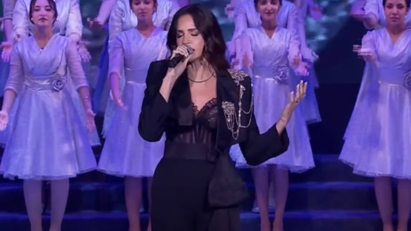 الفنانة آمال ماهر