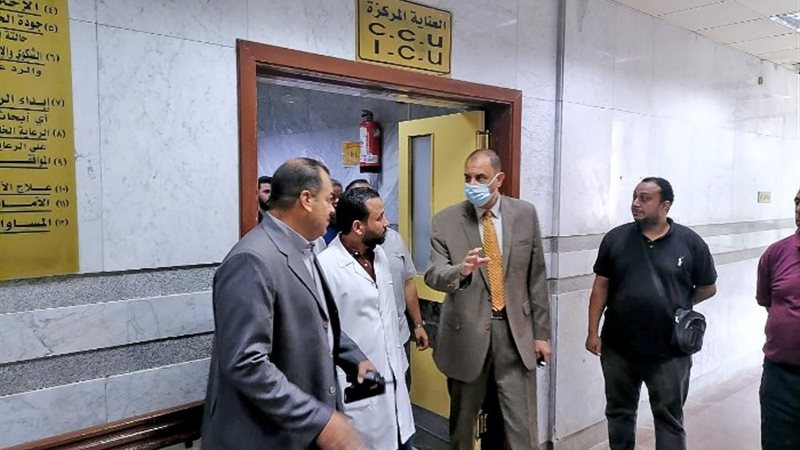 زيارة محافظ سوهاج لمستشفى الهلال