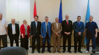 «آثار سوهاج» تنظم ندوة عن دور الطلاب في محو الأمية (صور)