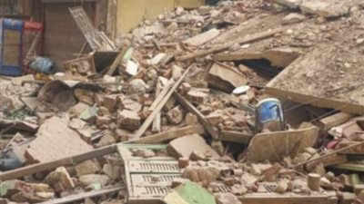 انهيار جزئي لعقار 3 طوابق في السيدة زينب بالقاهرة