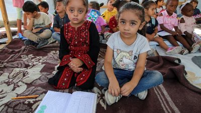تطعيم 181 ألف طفل ضد شلل الأطفال في غزة