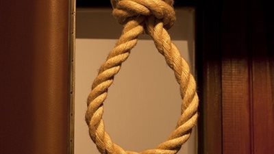 «بسبب المكياج» طالبة في المرحلة الإعدادية تنهي حياتها خنقاً بالإسكندرية
