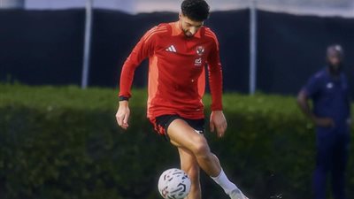 وسام أبو علي ينتظم في تدريبات الأهلي استعدادا للسوبر المصري