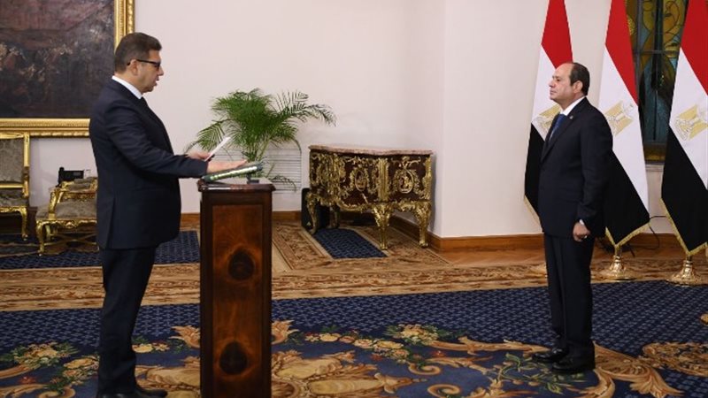 اللواء حسن محمود رشاد يؤدي اليمين القانونية رئيسا للمخابرات