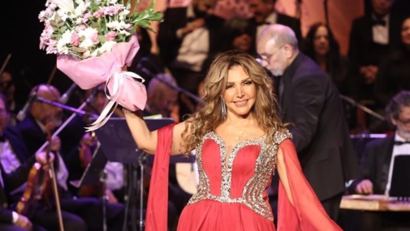 نادية مصطفى