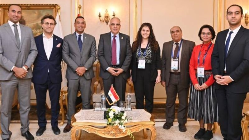 لقاء وزير الموارد المائية والري بـ أحمد رزق