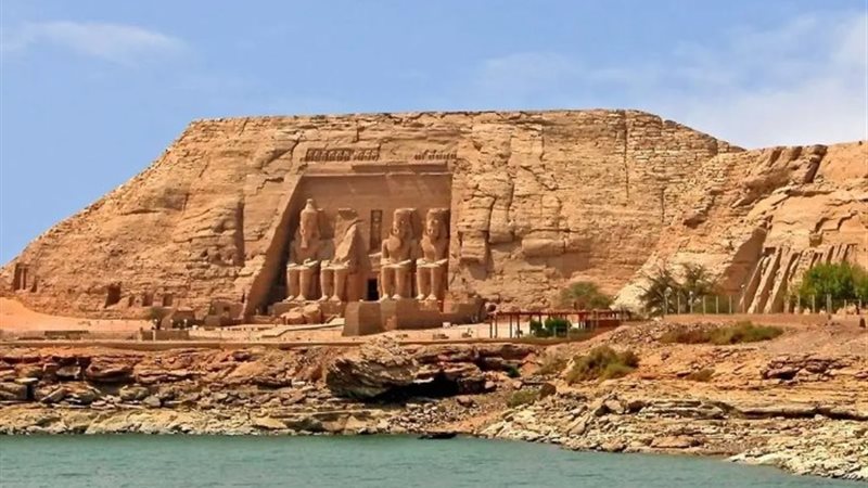 معبد أبو سمبل