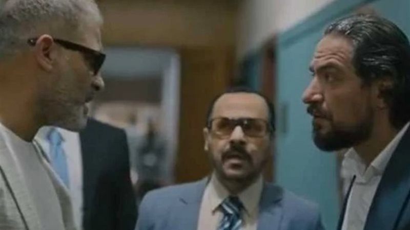 لقطة من مسلسل برغم القانون