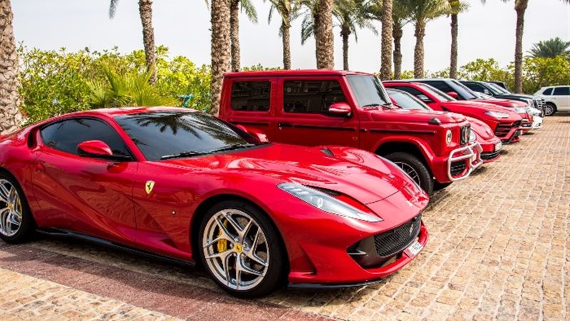 السيارات الفارهة في الإمارات