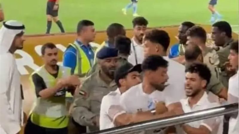 اشتباكات لاعبي الزمالك فى الإمارات