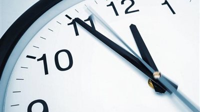 حقيقة تطبيق التوقيت الشتوي غدا، «اعرف هتأخر ساعتك إمتى»