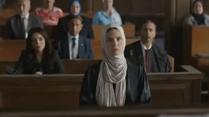لقطة من مسلسل برغم القانون