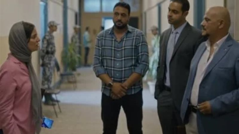 لقطة من مسلسل برغم القانون
