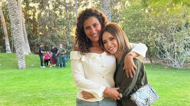 إيمي الجندي وحنان مطاوع