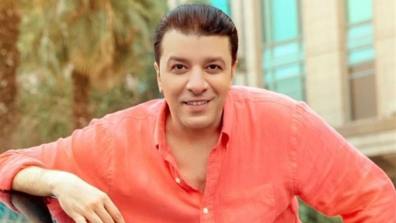 الفنان مصطفى كامل