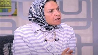يمن الحماقي: الحكومة تعتمد بشكل كبير على تحويلات المصريين من الخارج بالعملة الصعبة