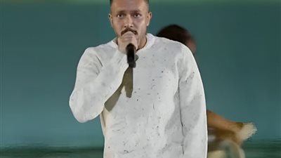 ويجز يقدم فقرة غنائية أمام الرئيس السيسي باحتفالية اتحاد القبائل العربية