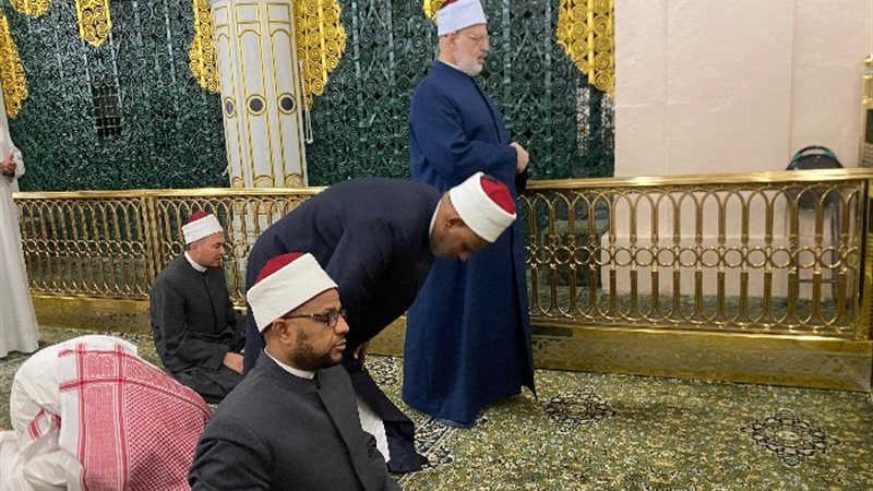 وكيل الأزهر الشريف بالروضة الشريفة