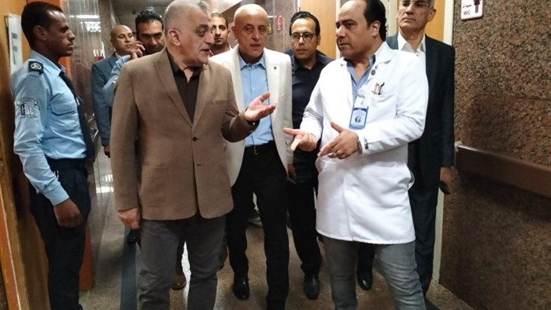 محافظ الأقصر فى المستشفى
